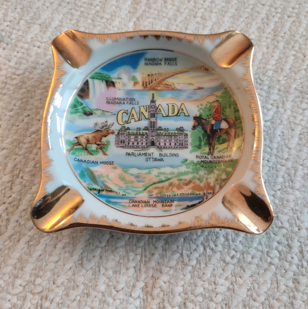 Vintage Canadian Souvenir Fine China  3V3542 Handprinted Ceramic Ashtray by GC